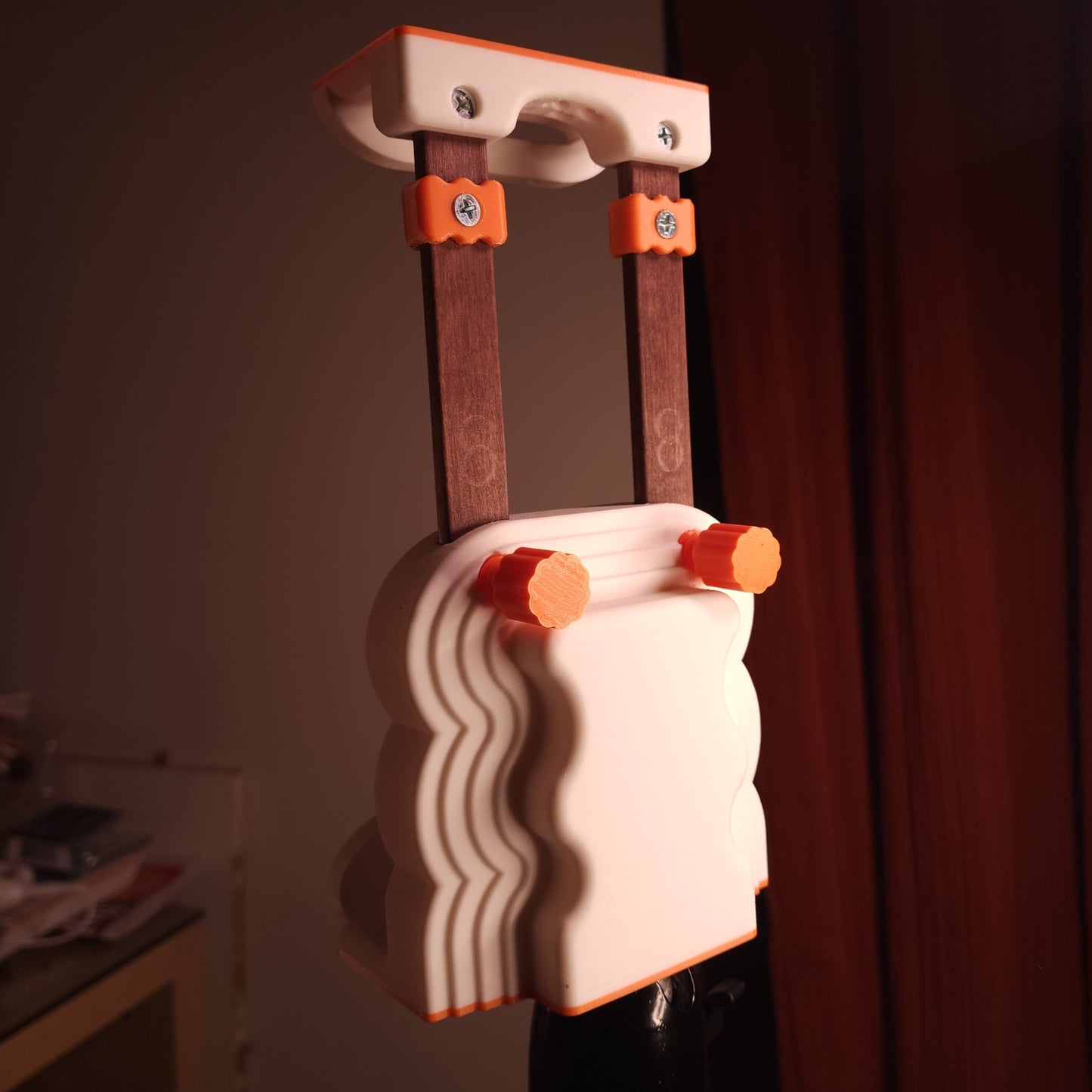 3-Way Mirror Stand